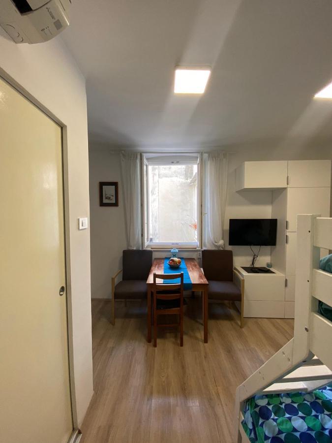 Studio Nova Apartamento Piran Exterior foto